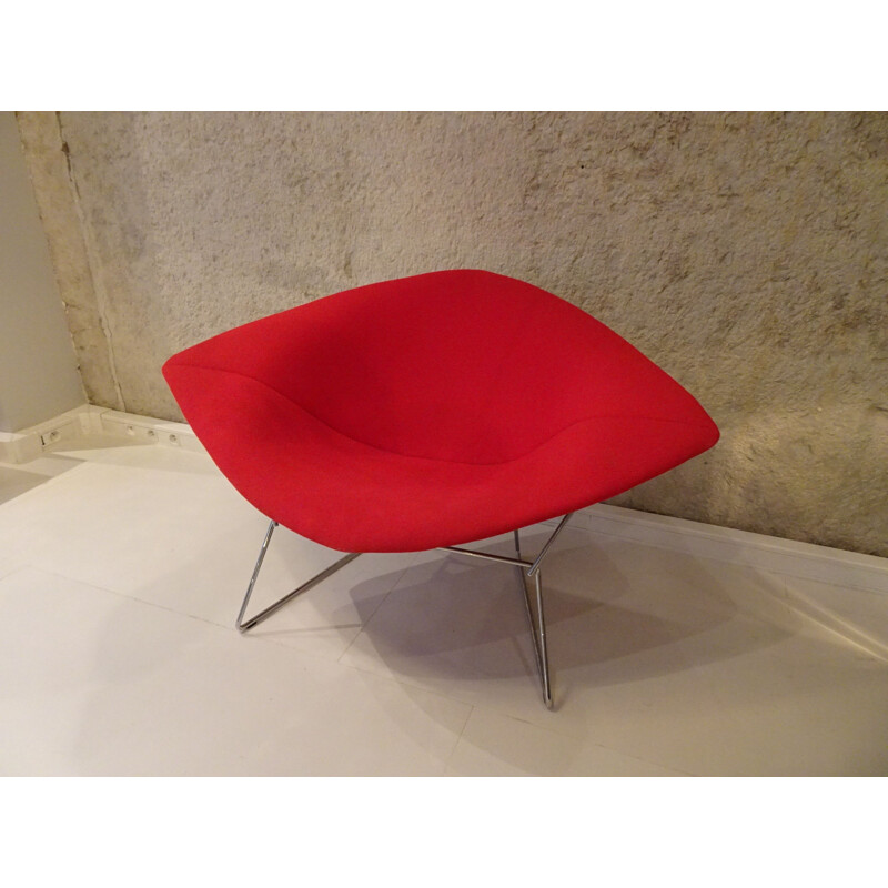 Large vintage "diamond" Knoll armchair by Harry bertoia