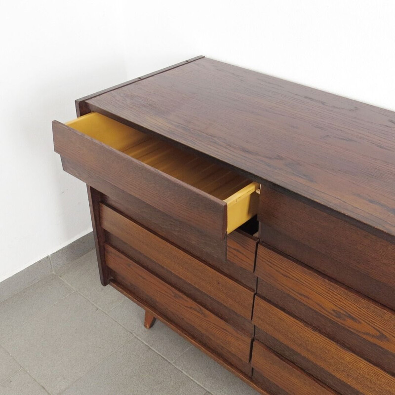 Chest of drawers