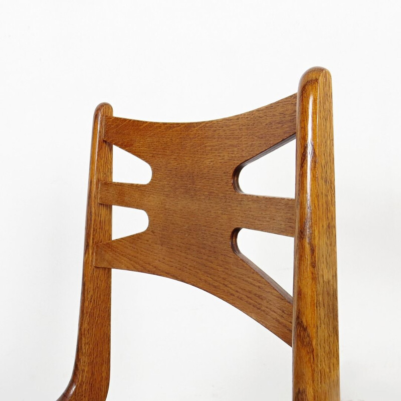 Dining chair