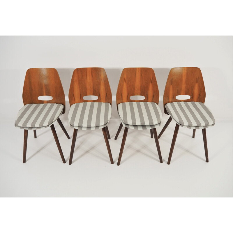 Ensemble de 5 chaises et table à repas vintage de Tatra Nábytok, 1960 