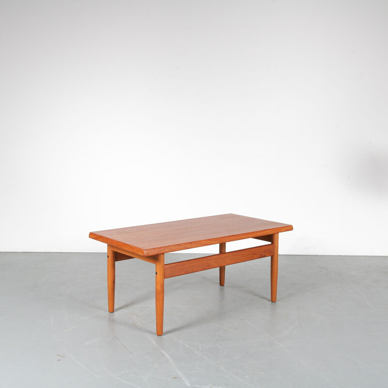 1960s Danish coffee table, manufactured in Denmark