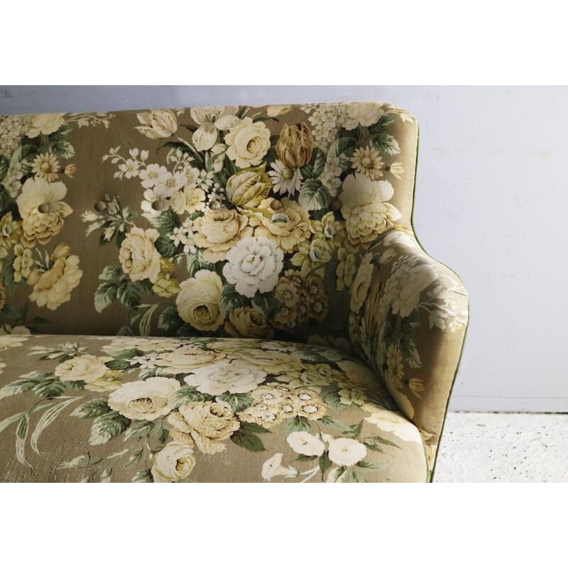 1960’s vintage mid century 2 seat floral sofa