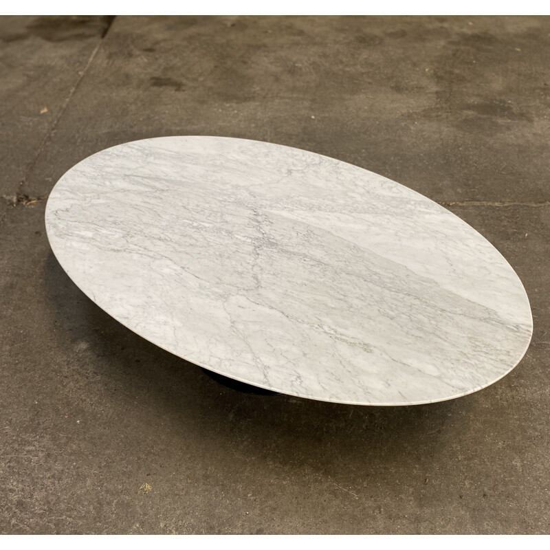 Vintage coffee table in marble by Eero Saarinen marble from Knoll