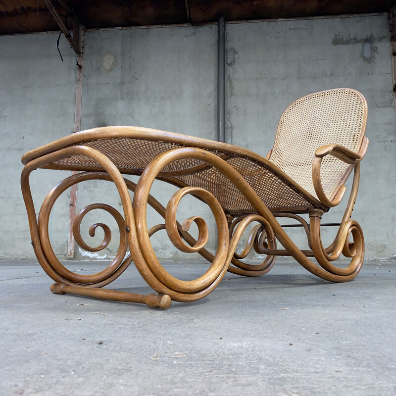 Vintage-Liegestuhl aus Holz von Michaël Thonet