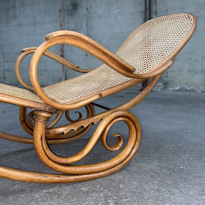 Vintage houten chaise longue van Michaël Thonet