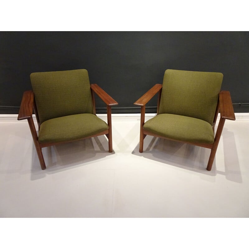 Pair of vintage Scandinavian armchairs in green fabric 