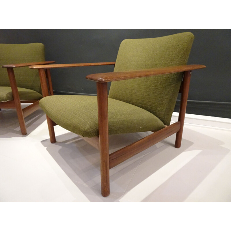 Pair of vintage Scandinavian armchairs in green fabric 