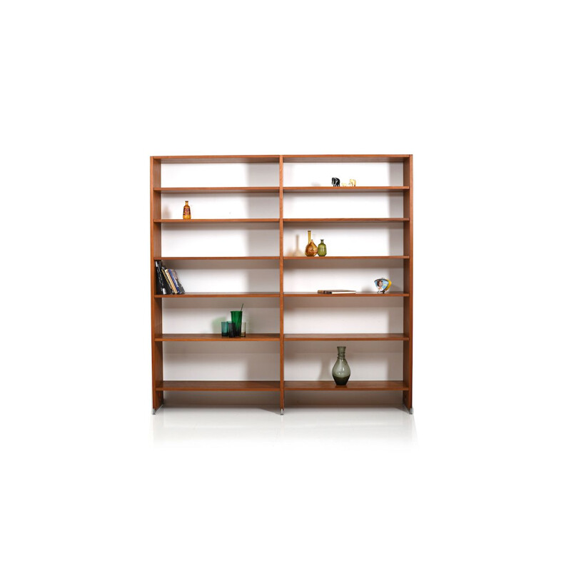 RY100 Shelf System in Teak by Hans J. Wegner