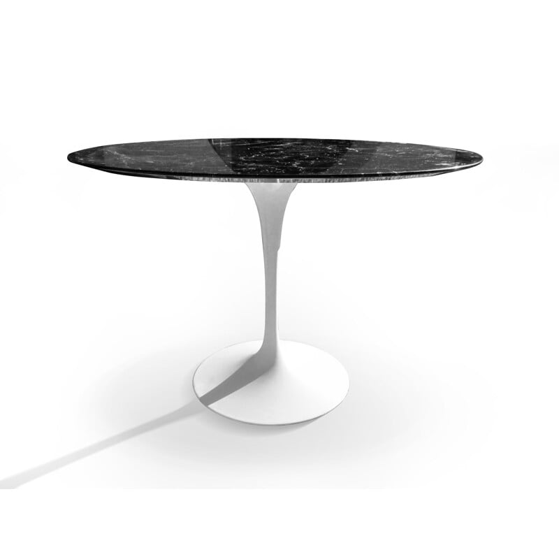 Table a repas vintage en marbre par Eero Saarinen pour Knoll International