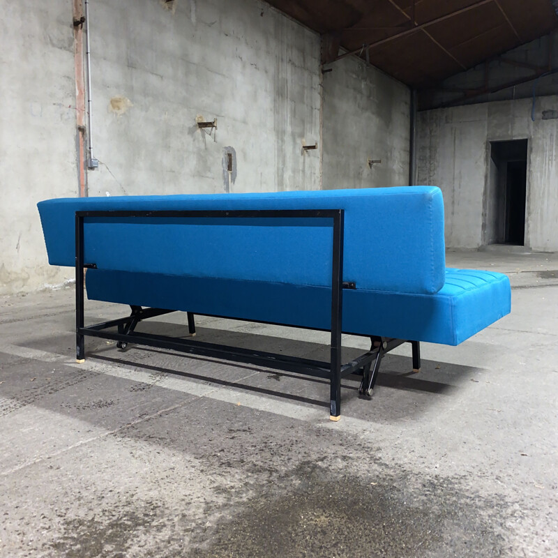Canapé vintage convertible en laine bleu et frêne par André Simard