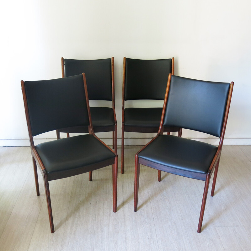 U.M. set of 4 chairs in rosewood and and leatherette, Johannes ANDERSEN - 1960s