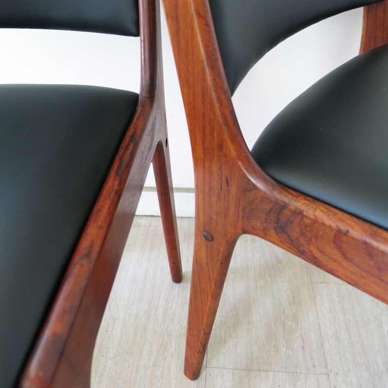 U.M. set of 4 chairs in rosewood and and leatherette, Johannes ANDERSEN - 1960s