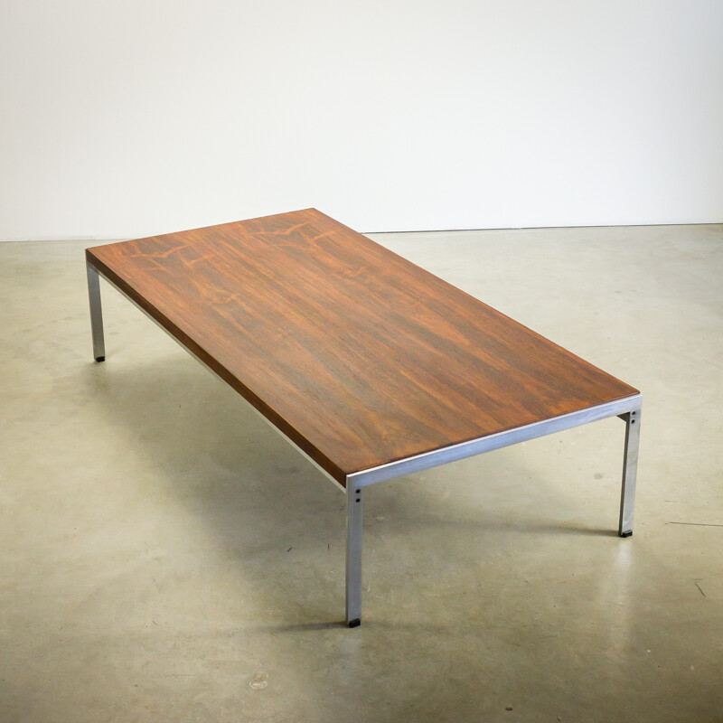 Artifort coffee table "020" in rosewood, Kho LIANG IE - 1960s