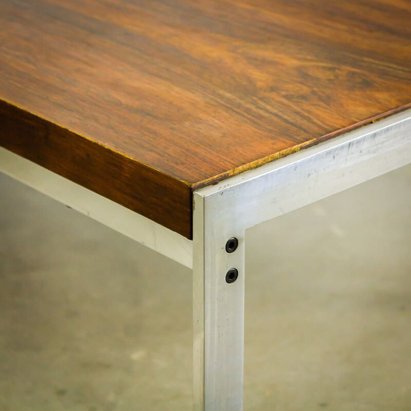 Artifort coffee table "020" in rosewood, Kho LIANG IE - 1960s