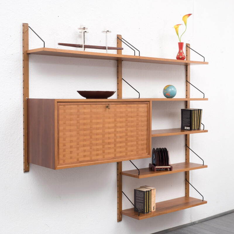 Cado vintage Scandinavian shelving system in walnutwood, Poul CADOVIUS - 1960s