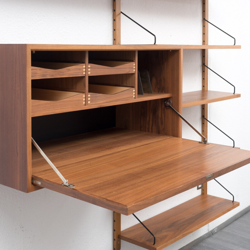 Cado vintage Scandinavian shelving system in walnutwood, Poul CADOVIUS - 1960s