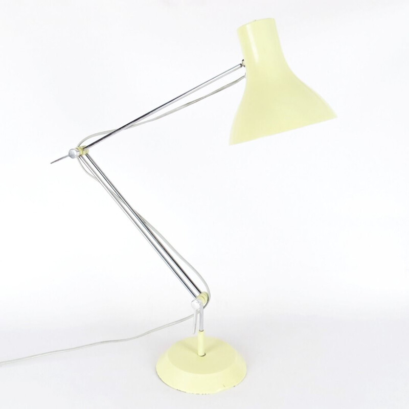 Table lamp