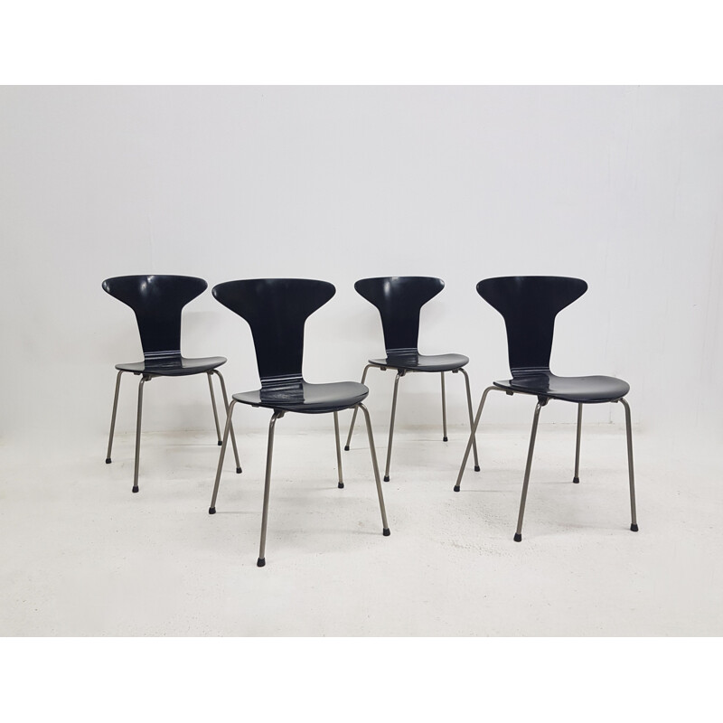Ensemble de 4 chaises Mosquito en métal et bois laqué noir par Arne JACOBSEN pour Fritz Hansen