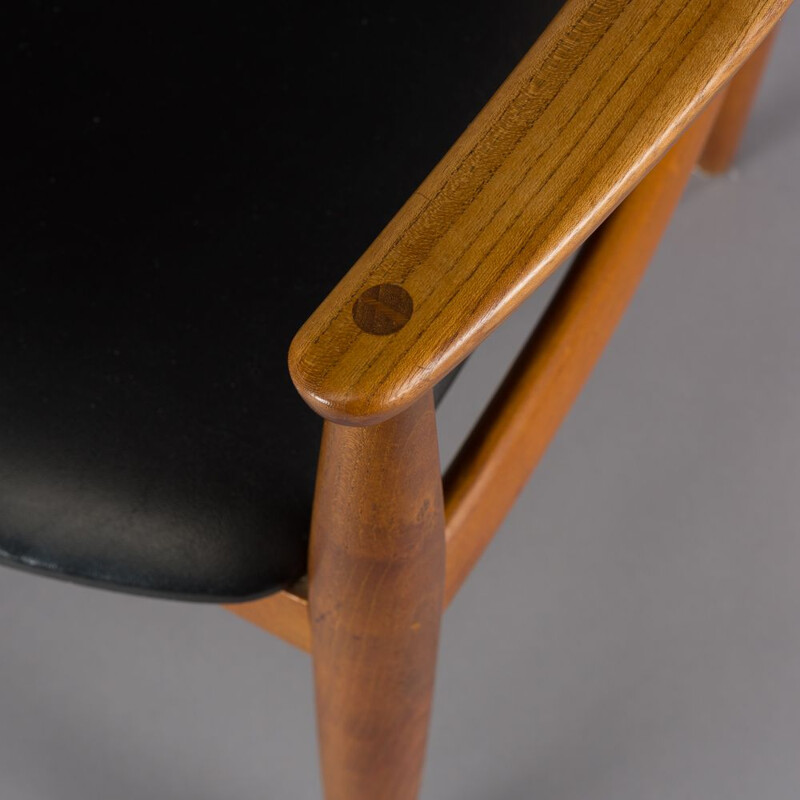 Danish Elm & Leather Armchair by Illum Wikkelsø for Niels Eilersen, 1950s