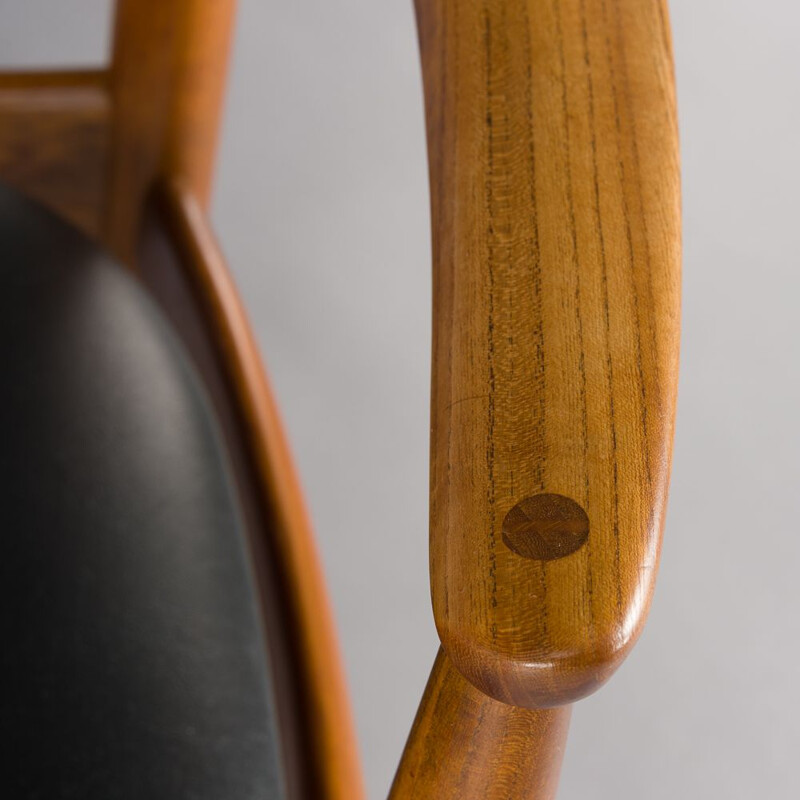 Danish Elm & Leather Armchair by Illum Wikkelsø for Niels Eilersen, 1950s