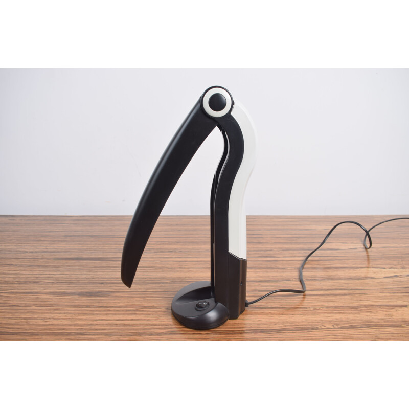 Vintage T.H. Huang black desk lamp by Huanglite