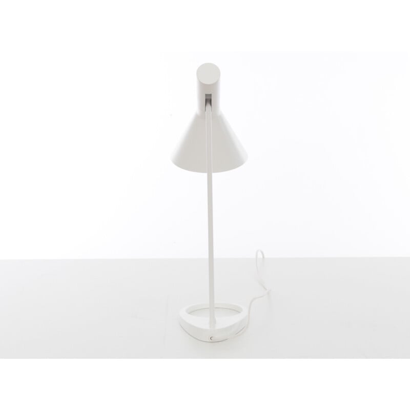 Lámpara de mesa vintage escandinava modelo Aj blanco de Arne Jacobsen, 1960