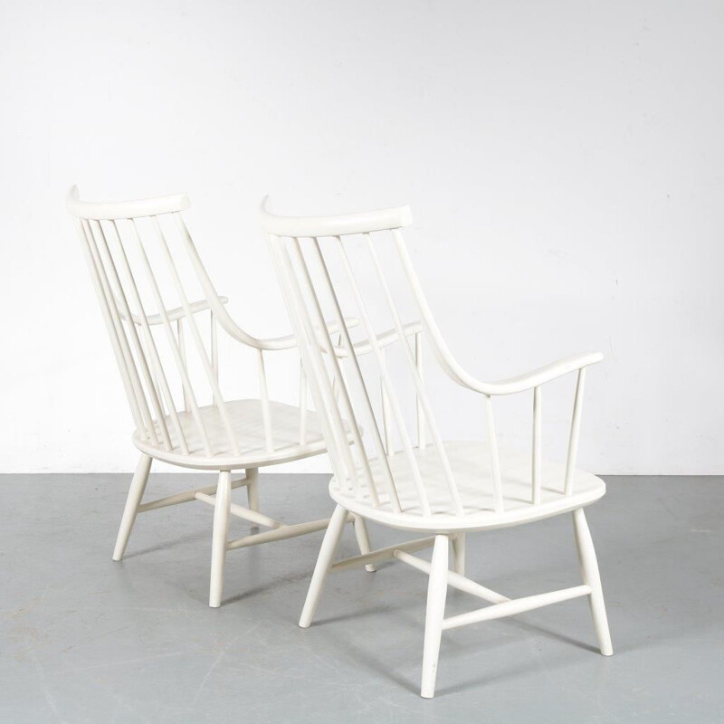 1950s Pair of spokeback chairs  designed by Lena Larsson, manufactured by Nesto in Sweden