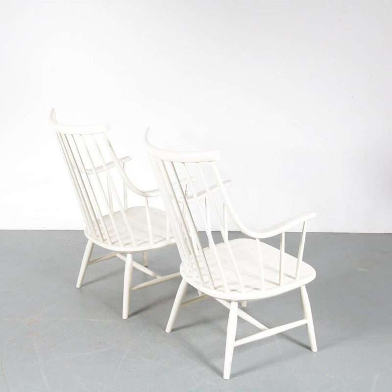 1950s Pair of spokeback chairs  designed by Lena Larsson, manufactured by Nesto in Sweden