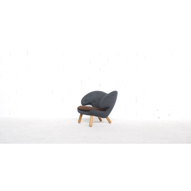 Pelican model armchair by Finn Juhl in grey, 2001