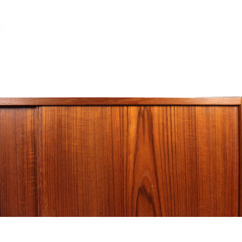 Wide sideboard in teak of danish design from the 1960s 