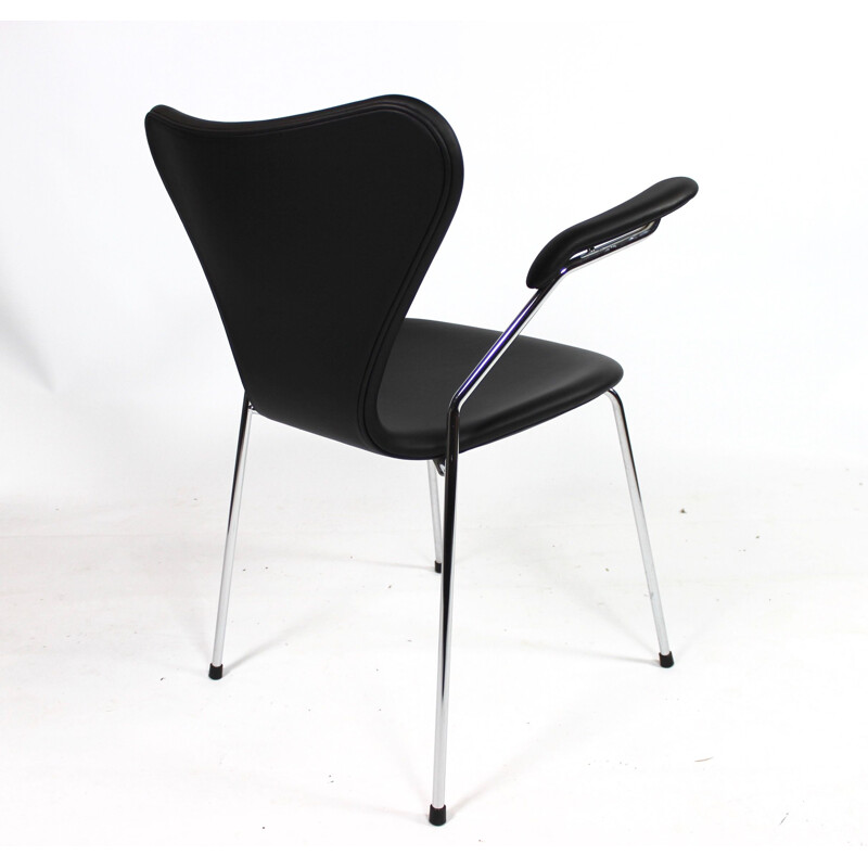 Conjunto de 4 sillas vintage modelo 3207 de Arne Jacobsen y Fritz Hansen, 2016