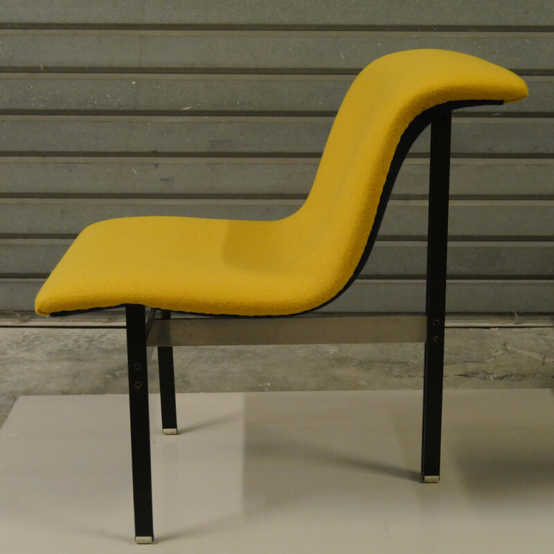 Pair of vintage WAVE chairs by Giovanni Offredi for Saporiti 1970