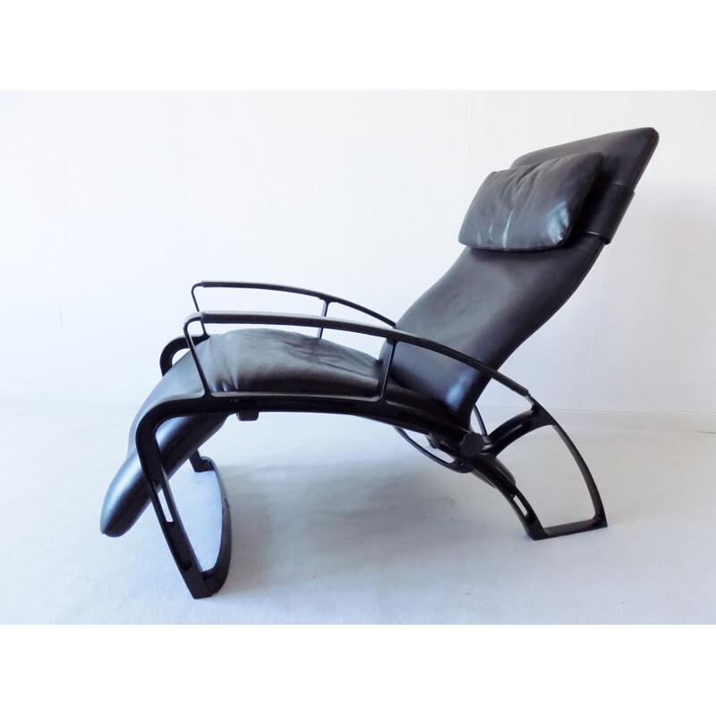 Vintage Interprofil IP84S Black Leather Recling chair by Ferdinand a. Porsche