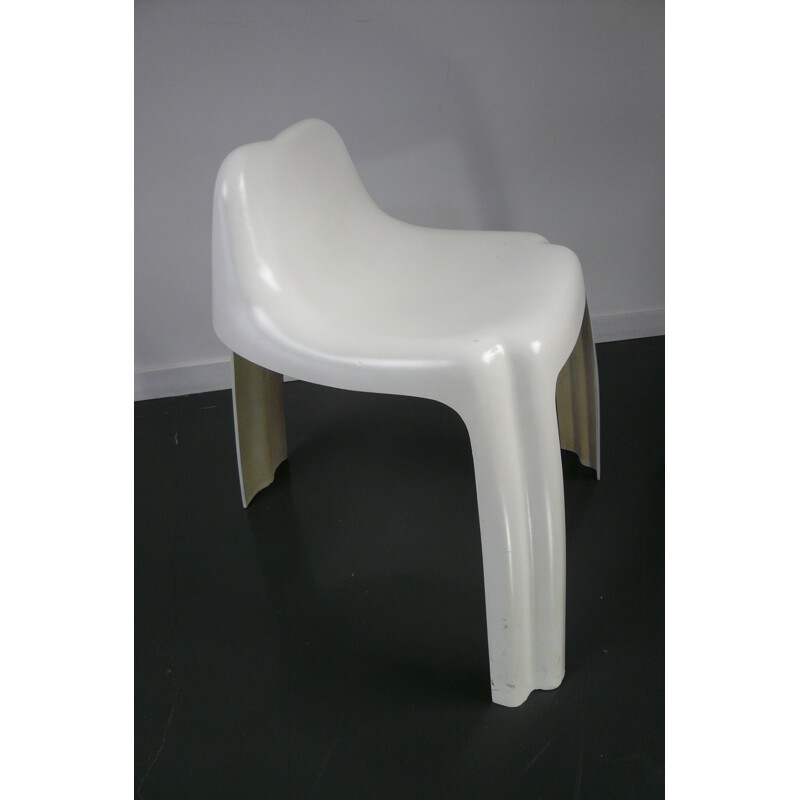 Chaise "Ginger" blanche en fibre de verre Paulus SPDM, P. GIMGEMBRE - 1970