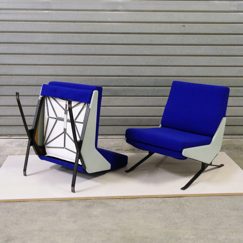 Vintage pair of TROÏKA armchairs by Pierre Guariche for Airborne 1961