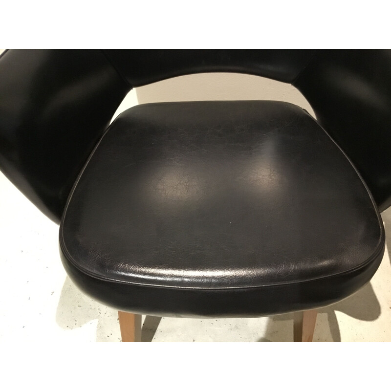 Lot de 2 fauteuils de direction en cuir noir vintage par Eero Saarinen pour Knoll Inc.Knoll International, 1960
