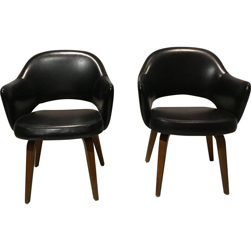 Set of 2 vintage Black Leather Executive Armchairs by Eero Saarinen for Knoll Inc.Knoll International, 1960