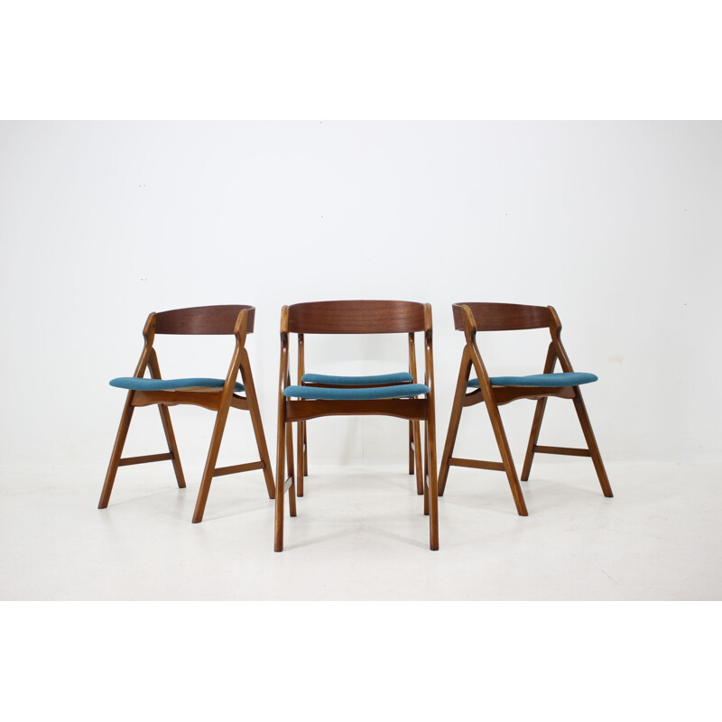 Set of 4 Dining Chairs by Henning Kjaernulf for Boltinge Støle Møbelfabrik, 1960s