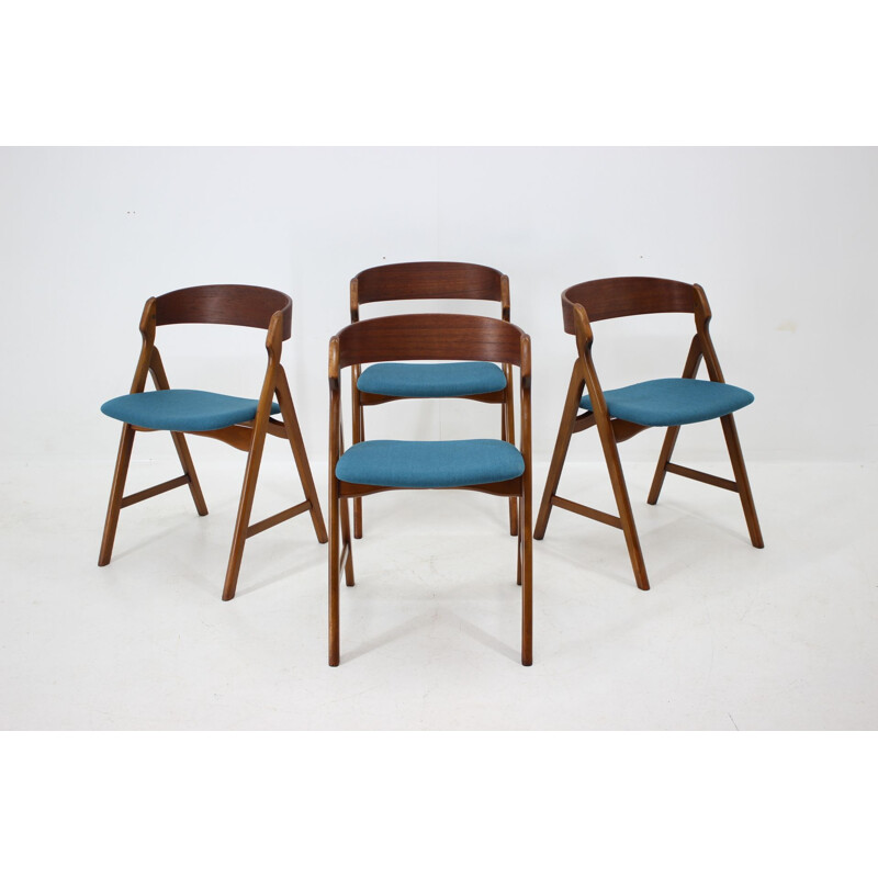 Ensemble de 4 chaises à repas de Henning Kjaernulf pour Boltinge Støle Møbelfabrik,  1960