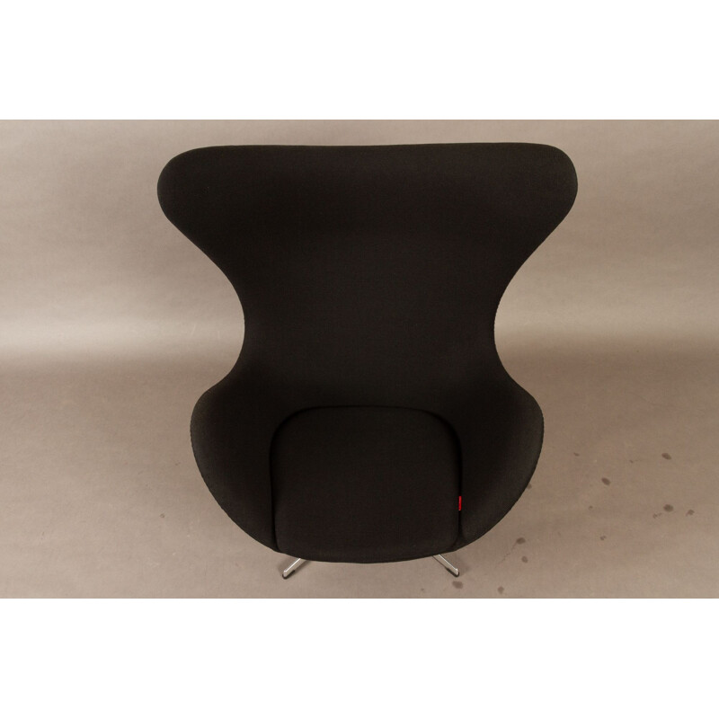 Vintage 3316 Black Egg Lounge Chair by Arne Jacobsen for Fritz Hansen, 2007