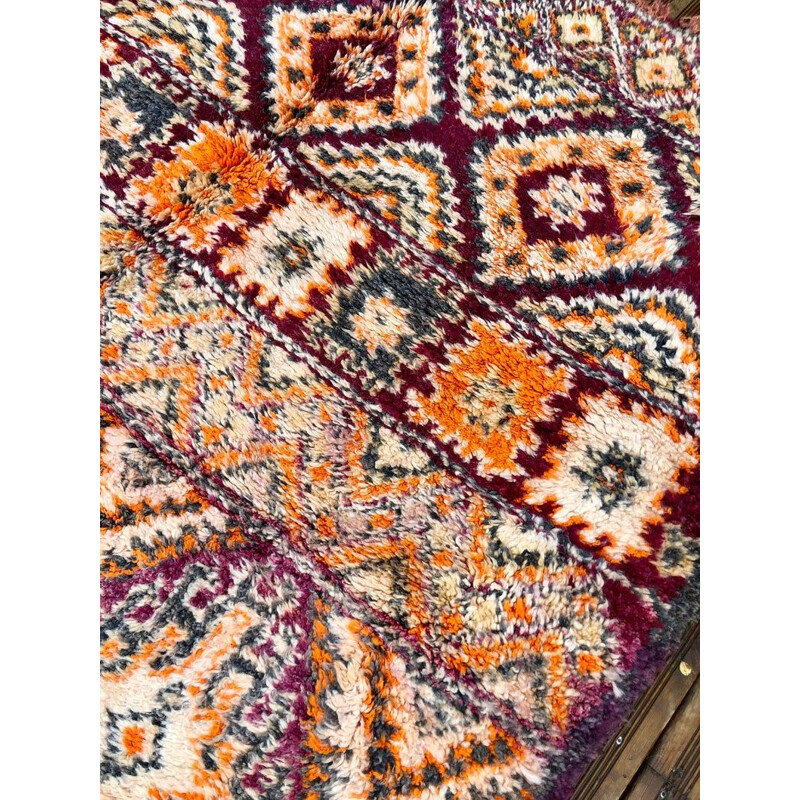Tapis berbere vintage "Sadina" en laine fait main par Beni Sadden