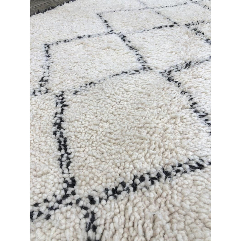 Beni Ouarain vintage woolen rug handmade 170x240 cm