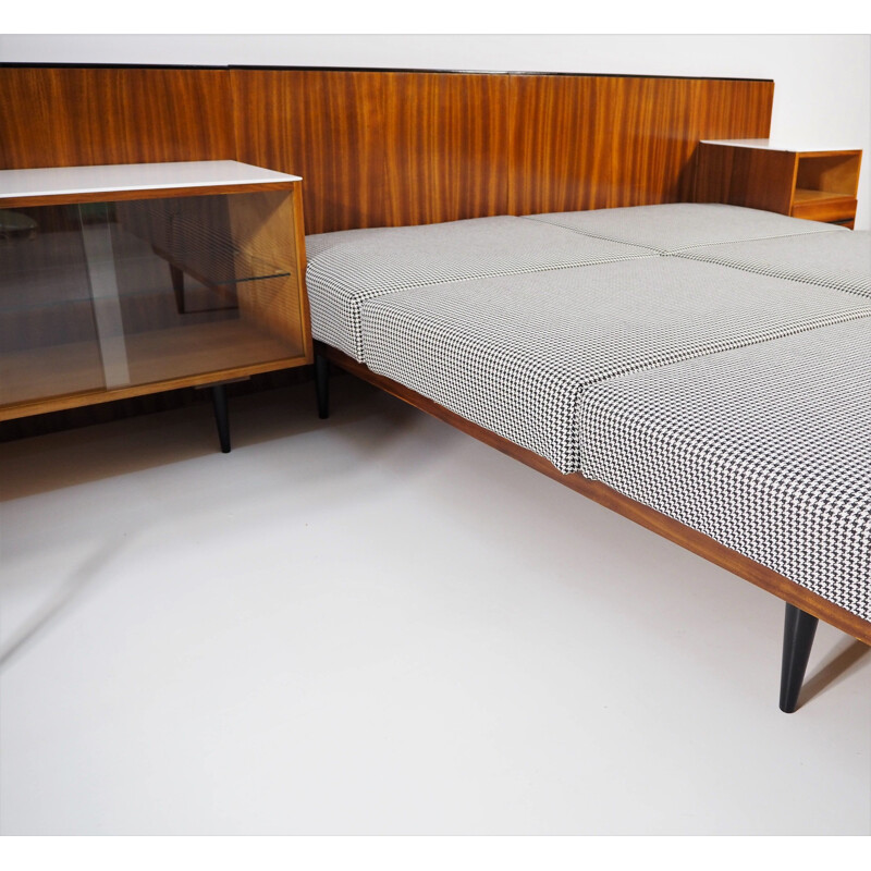 Bed and desk set by Jindřich Halabala for UP Závody, 1960s