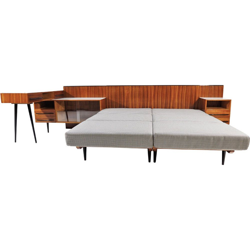 Bed and desk set by Jindřich Halabala for UP Závody, 1960s