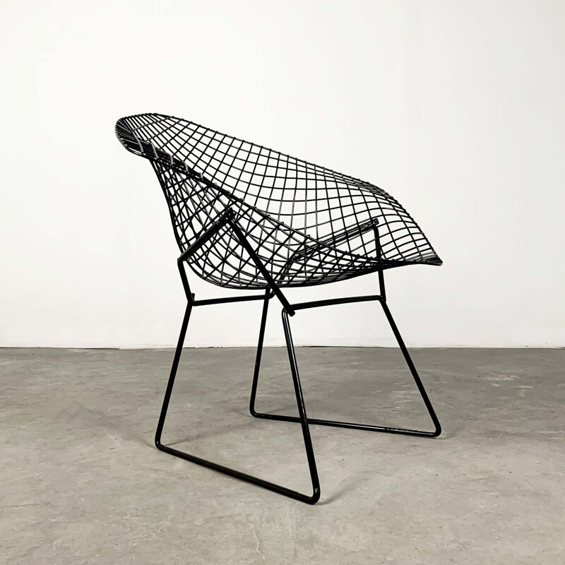 Black vintage diamond armchair by Harry Bertoia for Knoll