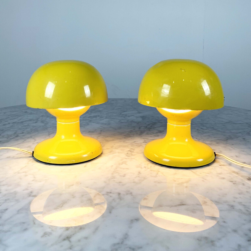 Set of 2 Yellow Jucker 147 vintage table lamps by Tobia & Afra Scarpa for Flos, 1960s