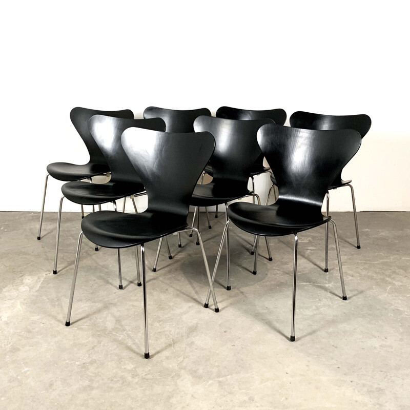 Set of 8 vintage 3107 Chairs by Arne Jacobsen for Fritz Hansen, 1960