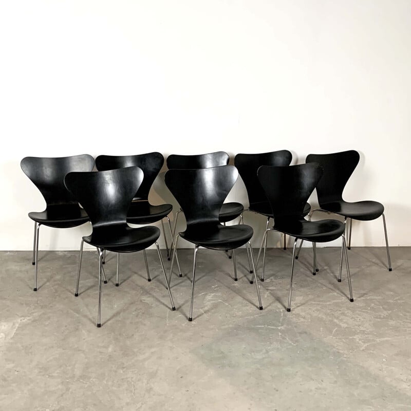 Set of 8 vintage 3107 Chairs by Arne Jacobsen for Fritz Hansen, 1960