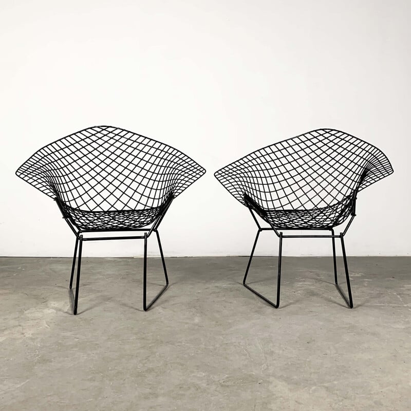 Pair of vintage Black Diamond Chairs by Harry Bertoia for Knoll