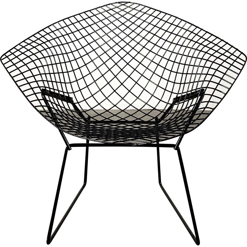 Black vintage diamond armchair by Harry Bertoia for Knoll